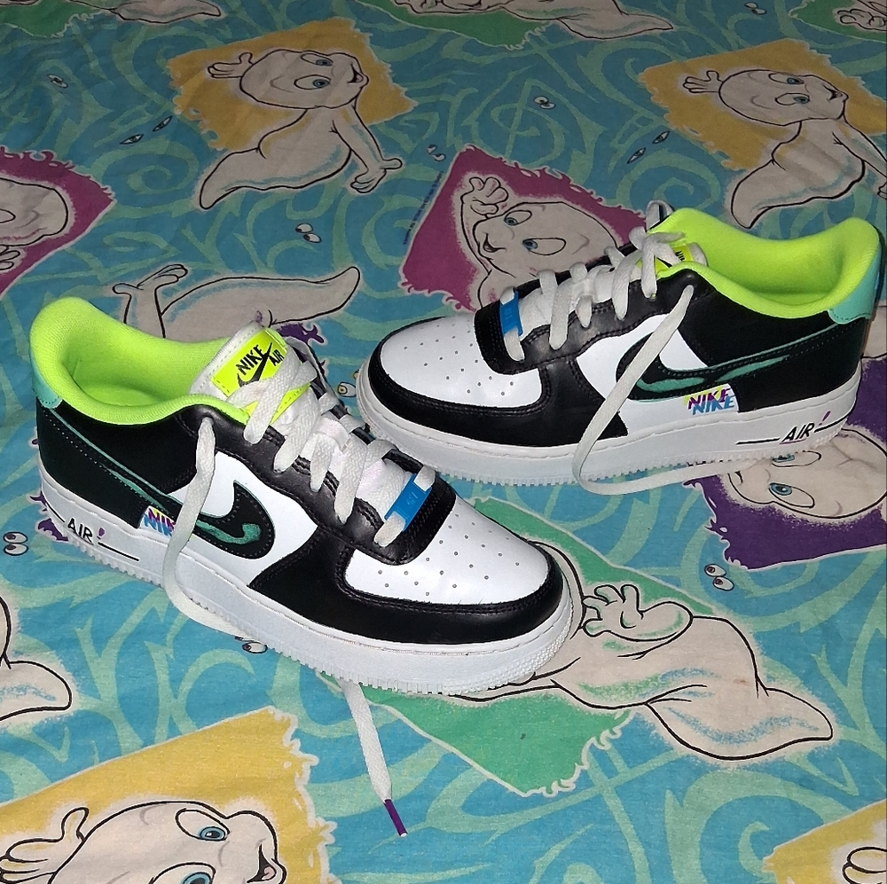Nike Air Force 1 '07 LV8 Low GS Graffiti White Black Blue Green Shoes Sneakers - Picture 2 of 7